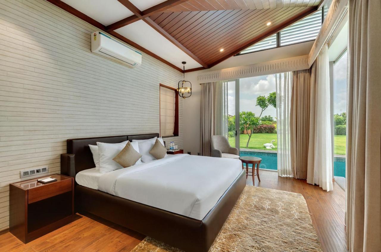 The Fern Royal Farm Resort, Anjār Exterior foto